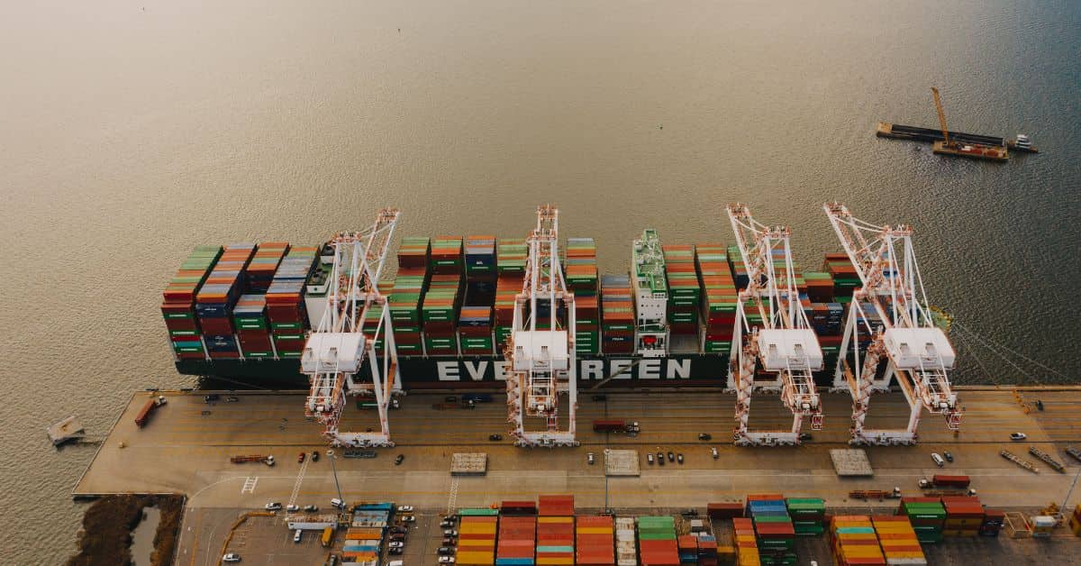containers at the port